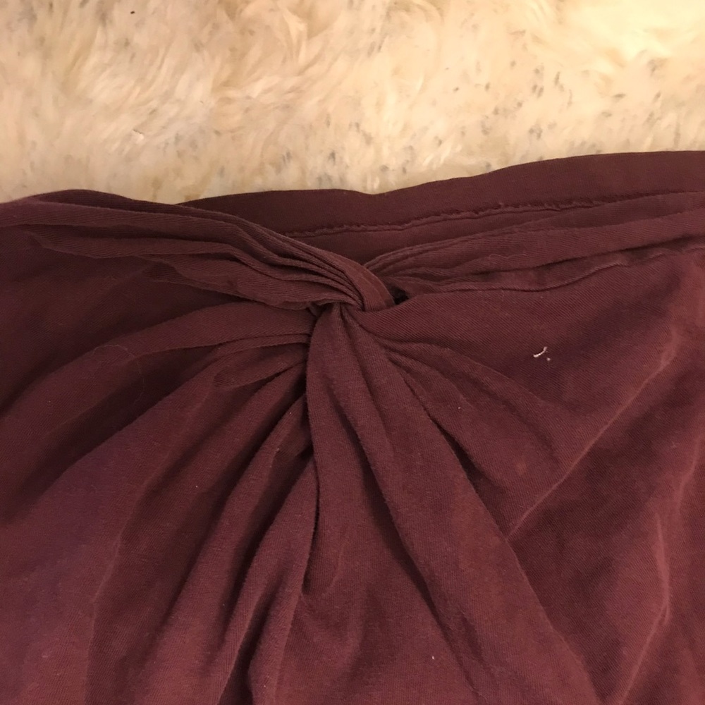 Cropped maroon knot top - Picture 3 of 3
